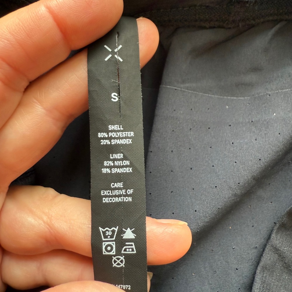 Ten Thousand Distance Shor Collab t 5 Inch Black Graphic Running Training S EUC - Picture 5 of 12